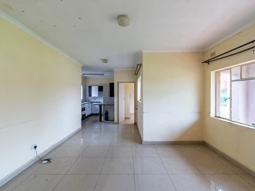 4 Bedroom Flat & Apartment