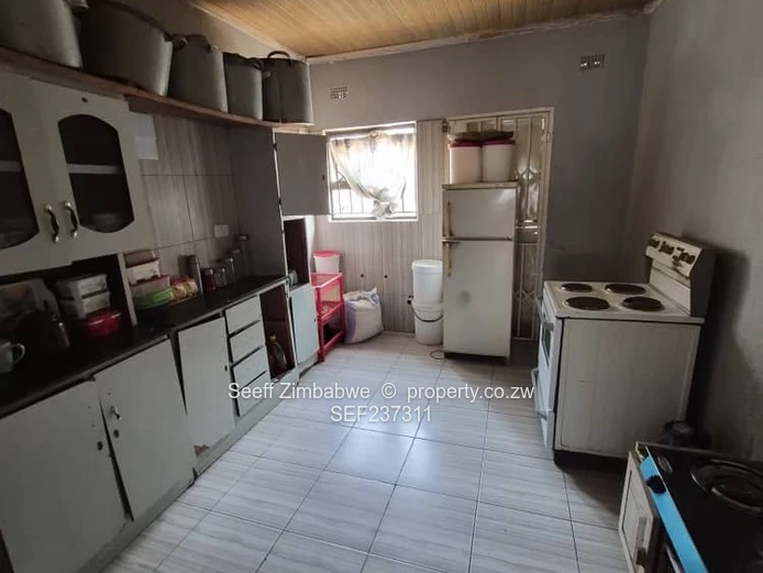 Spacious Four-Bedroom Family Home in Sought-After Southview Park