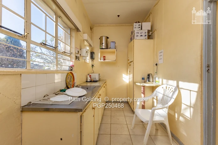Prime Commercial Real Estate in Avondale – 3,400m²