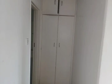2 Bedroom Flat & Apartment