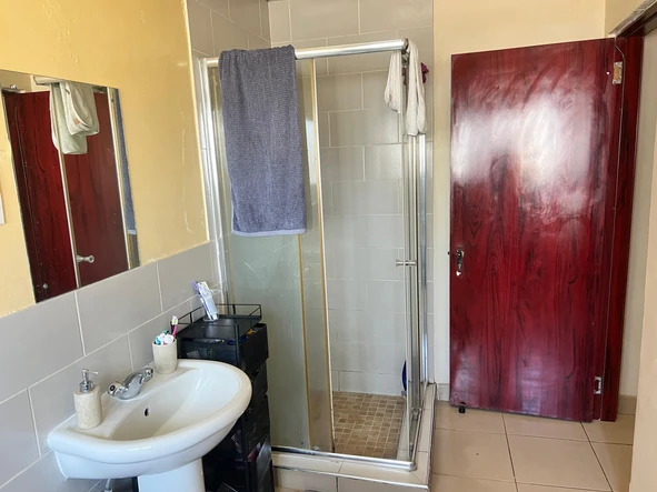 2 Bedroom Garden Flat