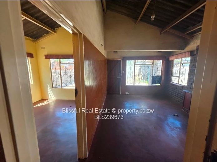 Chitungwiza Unit M house for sale 