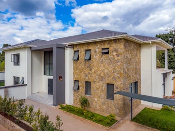 2 Unit Townhouse Complex