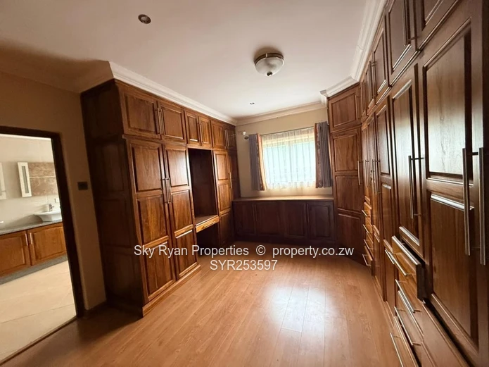 Umwinsdale Luxury Estate For Sale 
