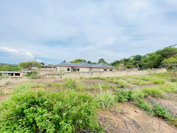 Charlotte Vacant Residential Stand For Sale