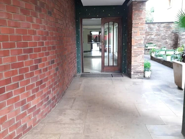 2 Bed Flat To Rent In The Upper Avenues