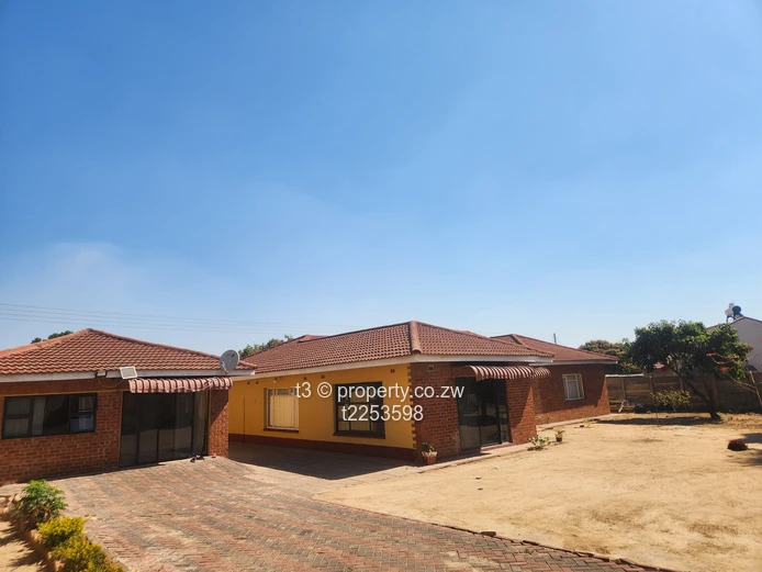 Charming Family Home – Windsor Park, Ruwa