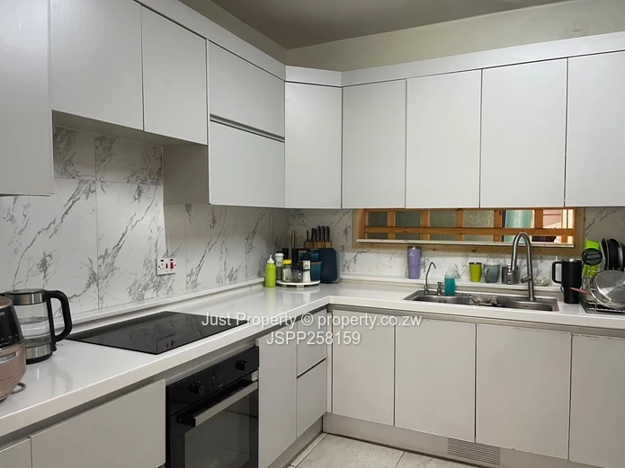 Upper Avenues modern garden flat diplomatic community 