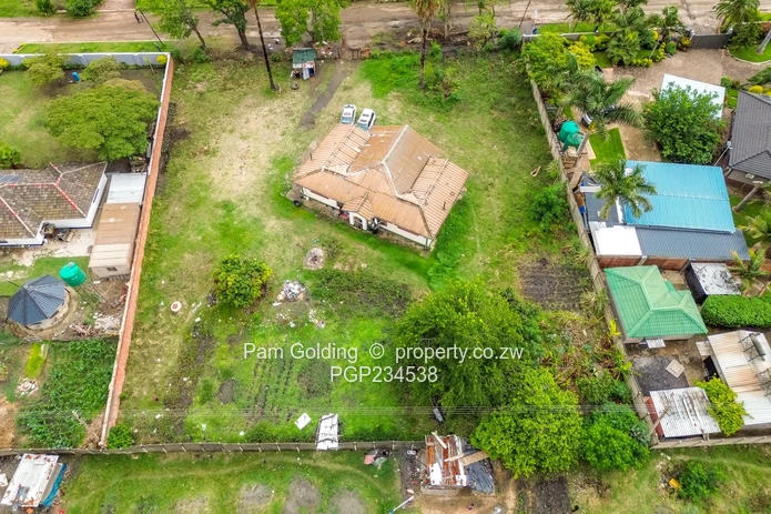 3 Bedroom Fixer Upper Near HIT