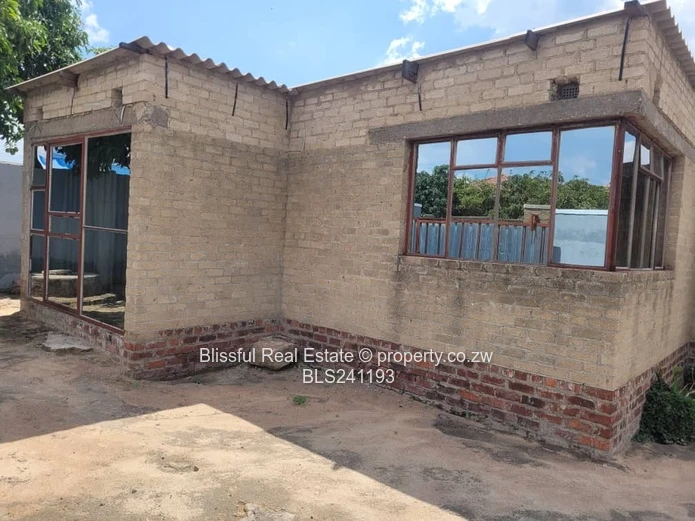Zengeza  5 Unfished House For Sale