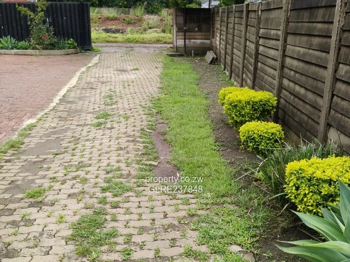 Bluffhill 5 Bed House for Rent