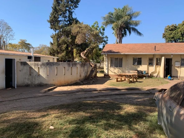 Investment Opportunity – 3-Bedroom Fixer-Upper with Huge Potential