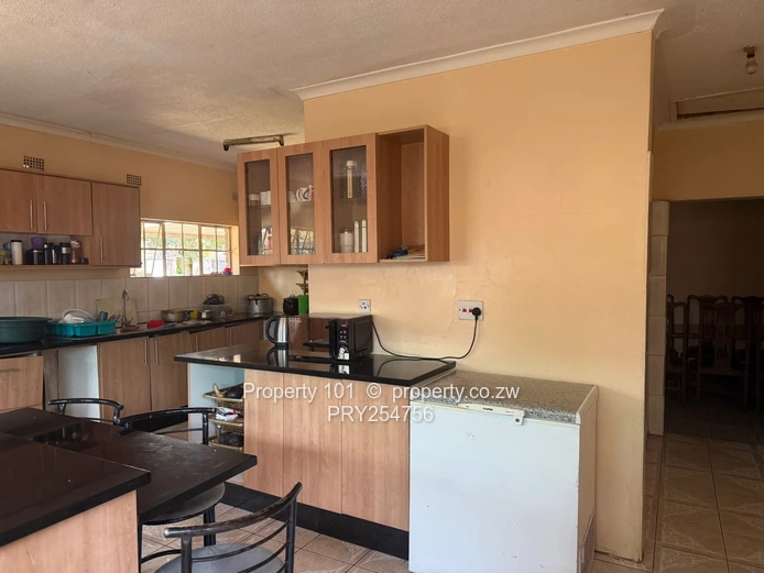 Forsale- Hot Property |A True Gem At An Incredible Price In Borrowdale West