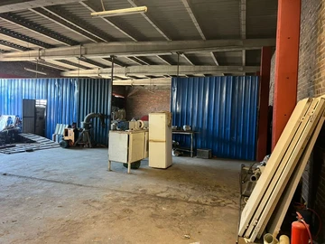 Warehouse & Factory
