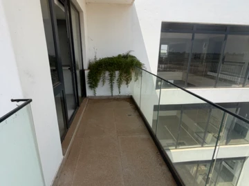 Flat & Apartment
