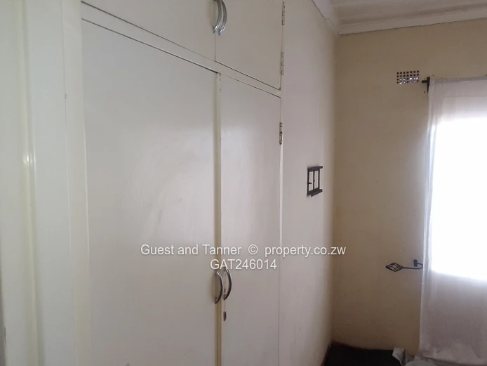 4 BED House for Sale in Waterfalls with Title Deed