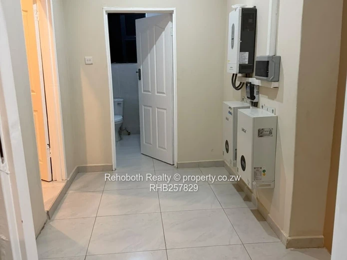 Modern 3-Bed Home with Built-ins & Borehole in Crowhill Views