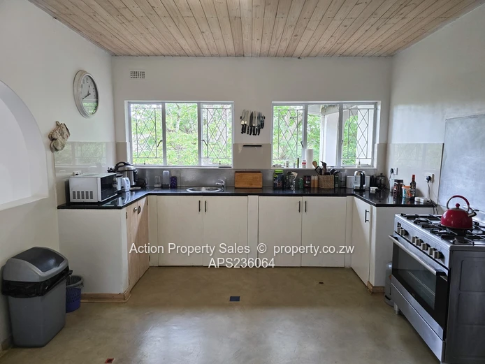 Lovely Townhouse For Rent In The Brooke 