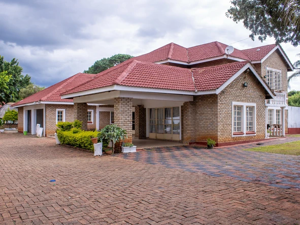 4 Bedroom House