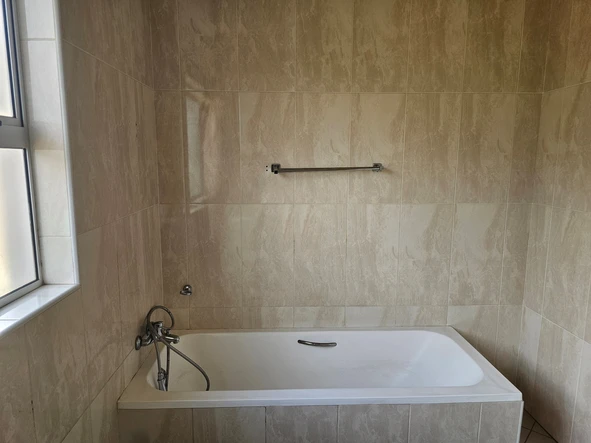 3 Bedroom Flat & Apartment