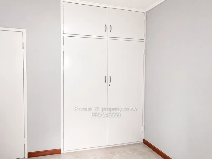 Neat, Secure, ideally located 1 bedroom Apartment (Spencer Cook)