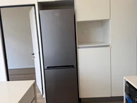 2 Bedroom Flat & Apartment