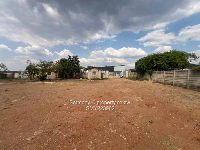 Prime Industrial Property for Sale in Pomona, Harare North – 2000 m²! (Sole Mandate)