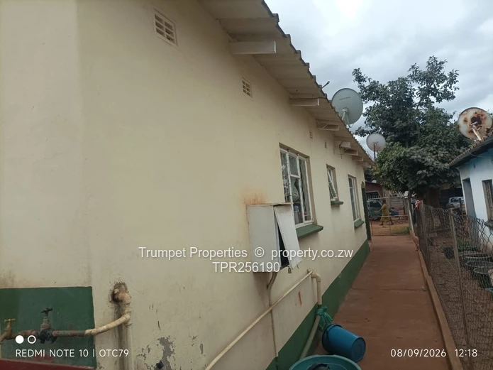 Warren Park: 4-Bed House — Walled, Fitted Kitchen, ZESA