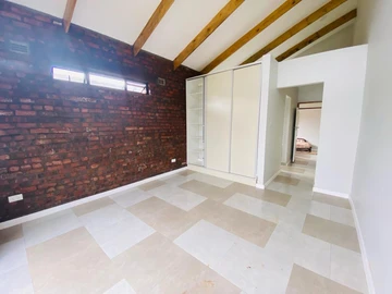 4 Unit Townhouse Complex