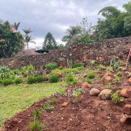 Cottage To Rent In Greystone Park (Sole Mandate)