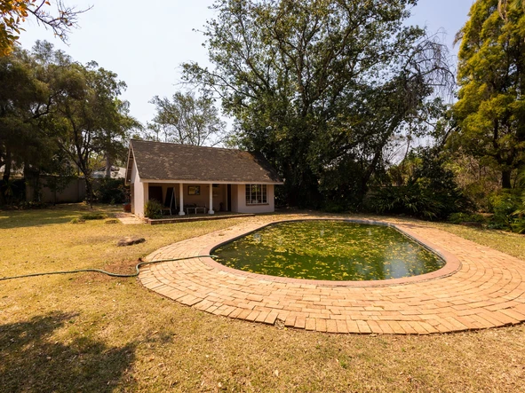 5 Bedroom House
