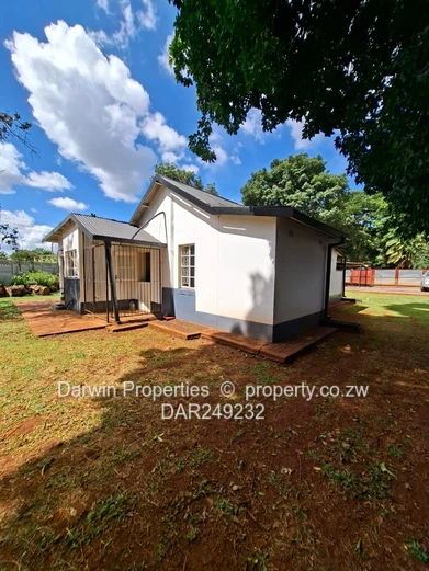 Two Bedroomed Cottage With Spacious Private Garden