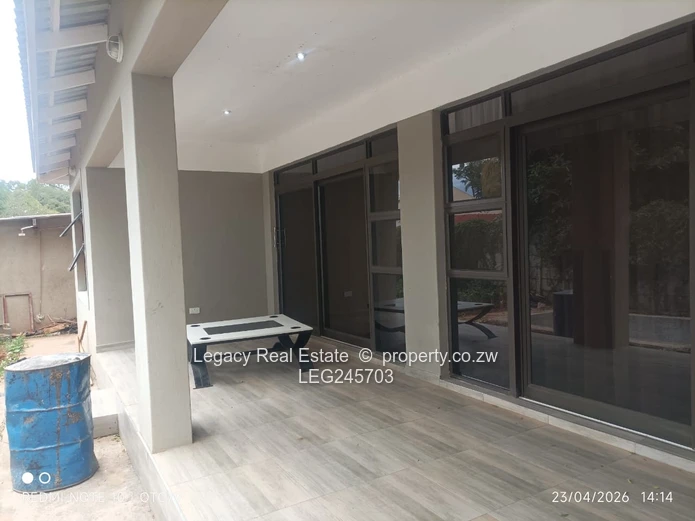 Elegant Cluster Home For Sale In Borrowdale Quinnington