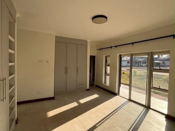 4 Bedroom Garden Flat