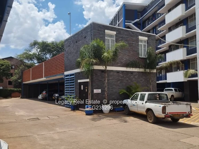 Northworld Flat To Let