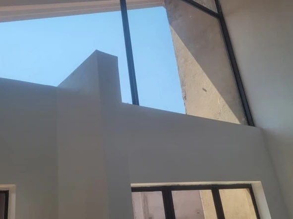 3 Bedroom Flat & Apartment