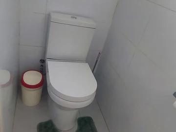 2 Bedroom Flat & Apartment