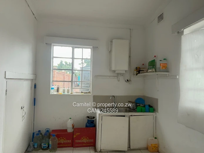 320m2 Office in Avenues, Harare CBD — Borehole