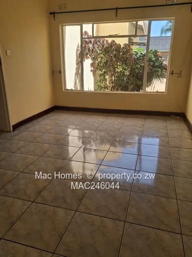 6 bedroom to rent in borrowdale west