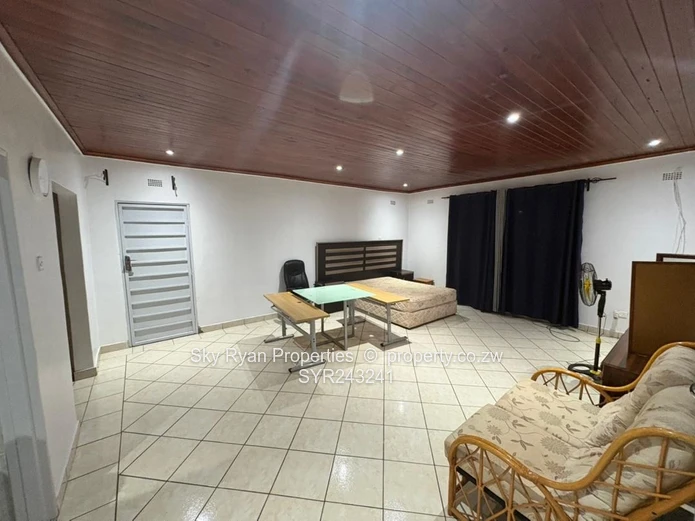 Bluffhill House To Let