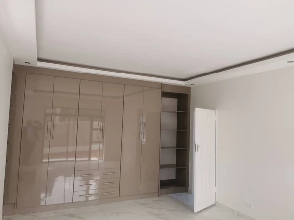 8 Unit Townhouse Complex