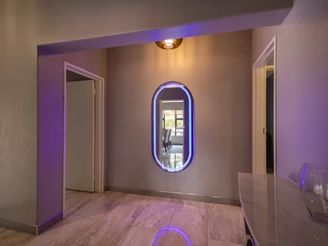 6 Bedroom House