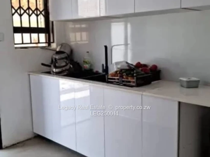 Stylish 4-Bed Townhouse Ashdown Park — Borehole & Modern Baths (Sole Mandate)