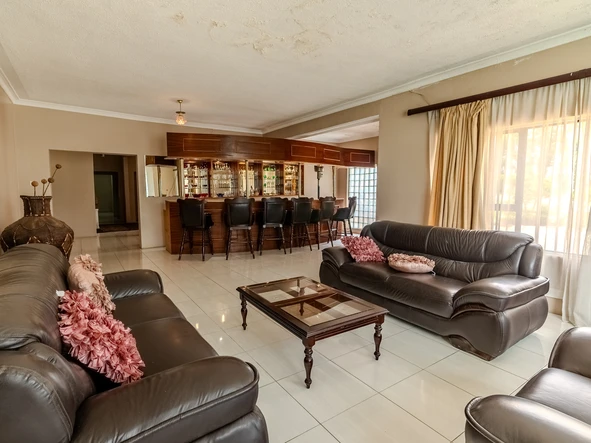 Farm & Agricultural Land