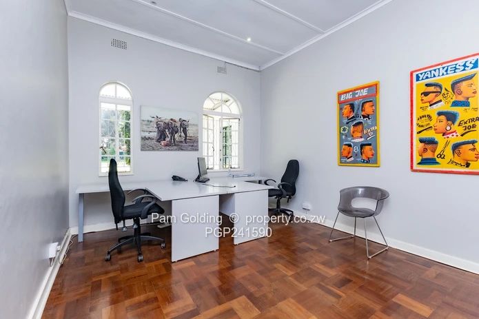 Classic Cape Dutch Architecture in Greendale North / Highlands