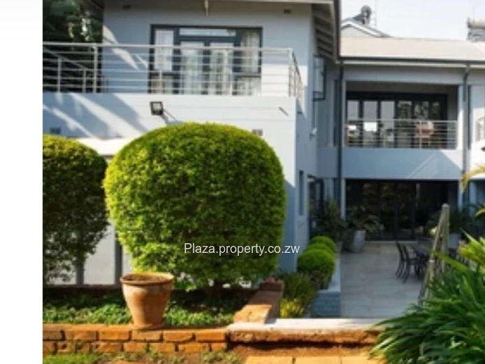 LUXURIOUS MODERN HOME BORROWDALE BROOKE $1.4Mill