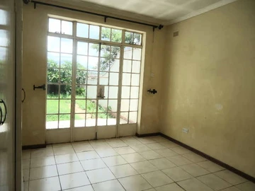 3 Bedroom Garden Flat