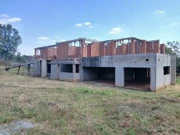 7 Bedroom House