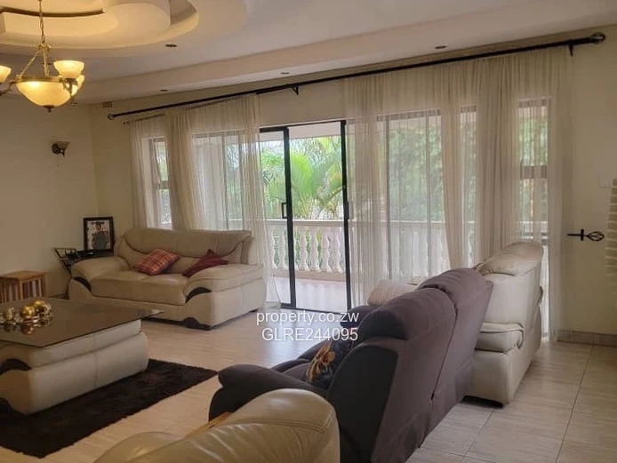 Borrowdale 6-Bed Home | Red-Tiled Roof & Borehole