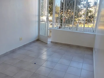 Flat & Apartment